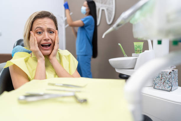 Best Emergency Gum Pain Relief  in Montgomery, IL